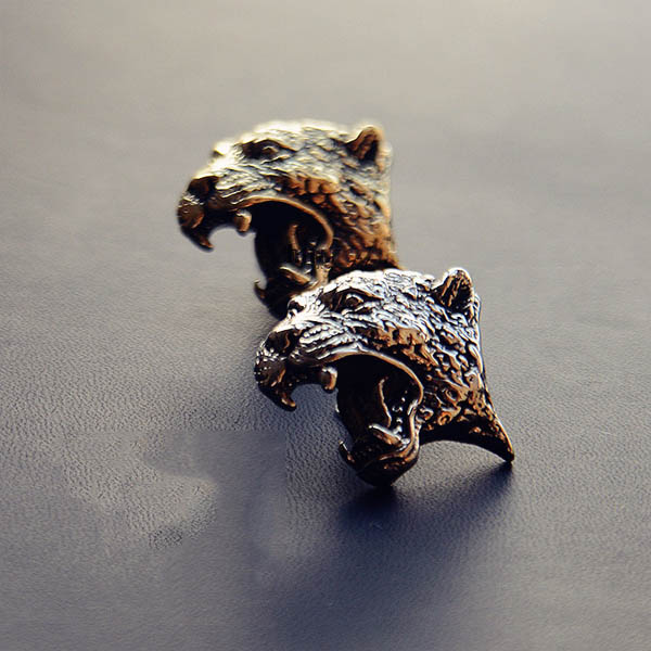 NA029 Leopard Head Screw on Conchos 25.5x32mm