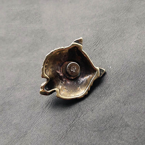 NA064 North American Roar Male Bear 36x30mm