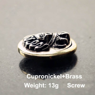 NA067 Skull Queen Conchos 30x25mm