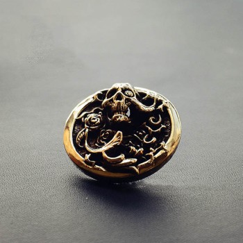 NA070 Gothic Style Skull Thorns Rose Conchos 41.5mm