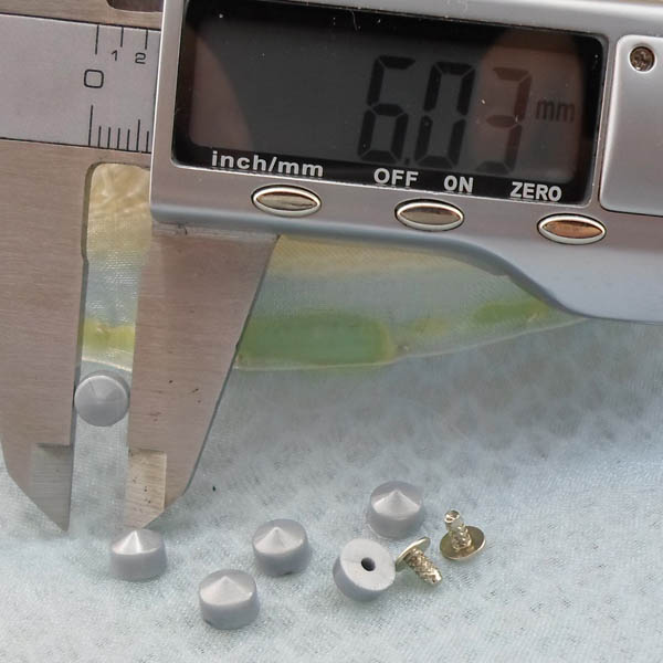 Q244 Round Plastic Rivets 6x4mm 1000pcs/Bag