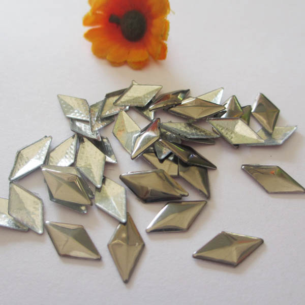 XO0510 Metal Rhombus Hot Fix nails 5000pcs/Bag