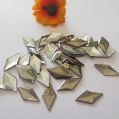 XO0612 Metal Rhombus Hot Fix nails 5000pcs/Bag