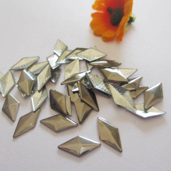 XO0805 Metal Rhombus Hot Fix nails 5000pcs/Bag