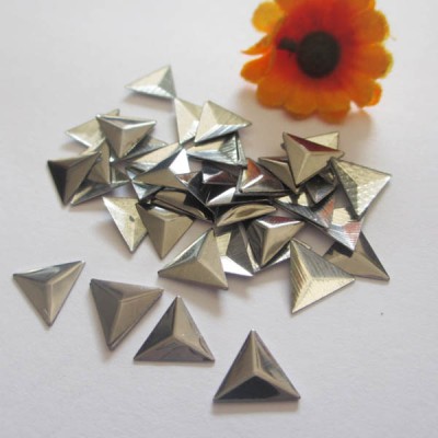 XT1002 Metal Triangle  Hot Fix nails 10x2mm 5000pcs/Bag