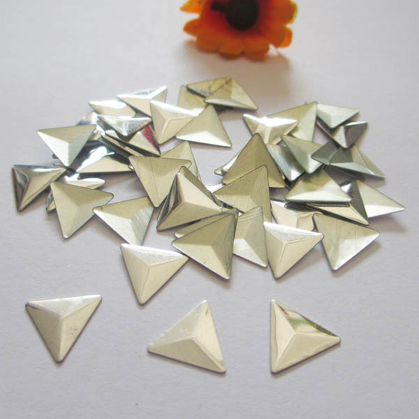 XT1002 Metal Triangle  Hot Fix nails 10x2mm 5000pcs/Bag