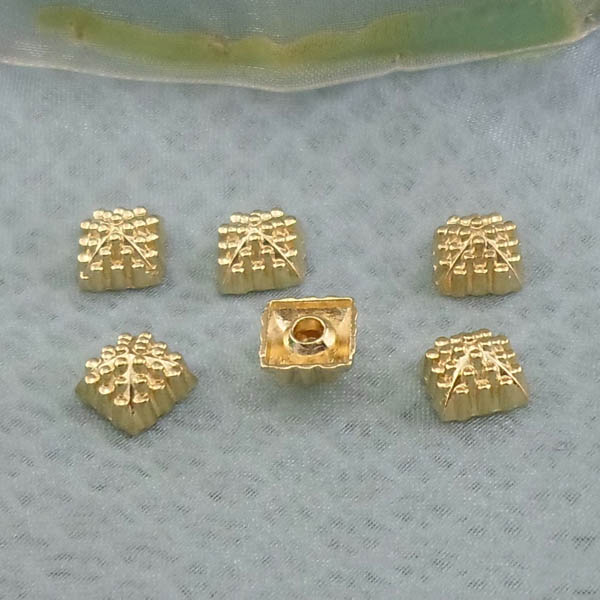 K237 Colorful Pyramid Rivets 8.5x4.65mm 1000pcs/bag