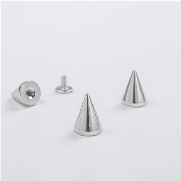 NO32 Cone Spike Studs 10x14mm  100pcs/bag