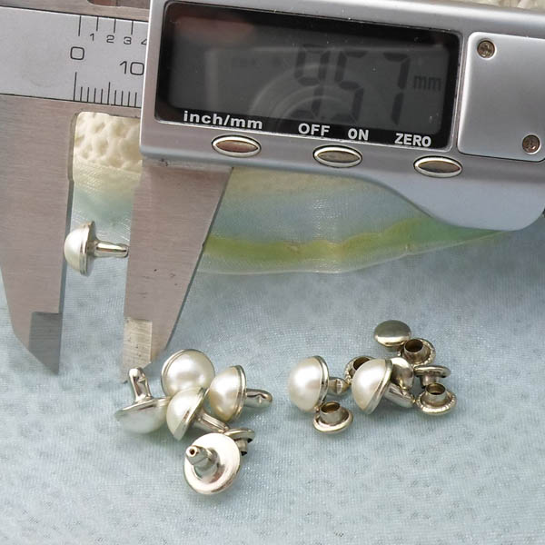 T067 Pearl Acrylic Rivets 8.5x9.6mm  1000pcs/bag