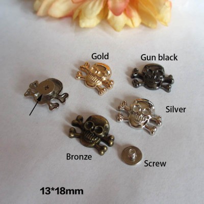 X1318 Skull Head Spikes 13x18mm  100pcs/bag