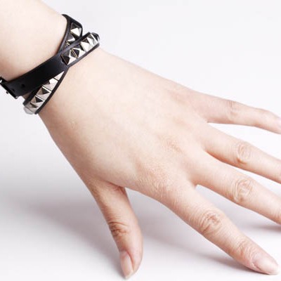 Spikes-Rivets-Punk-Necklaces HJ358