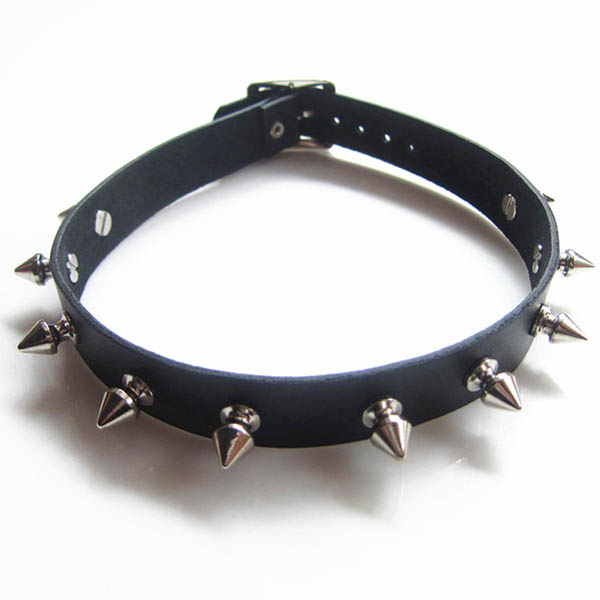 Spikes-Rivets-Punk-Necklaces HJ369