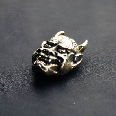 NA079 Skull Conchos 32x33mm