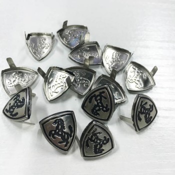 B103 Horse Iron/Brass Studs 14x17mm 1000pcs/bag