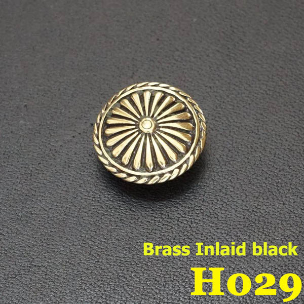 H029 Brass Iris Conchos 18mm 1pc/bag