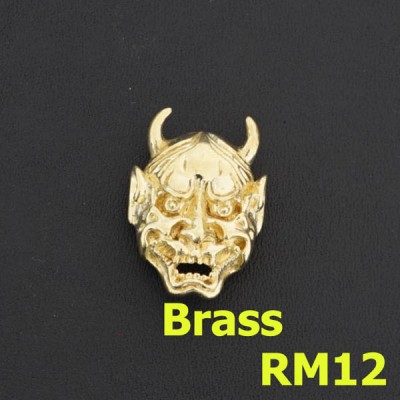 RM12 Brass Concho Leather 23x31mm 1pc/bag