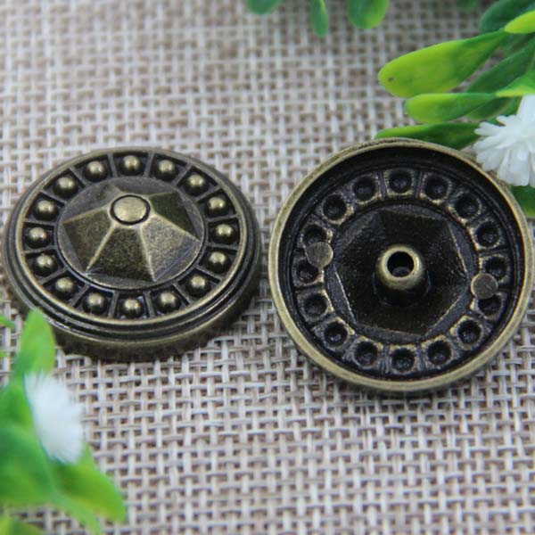 G015 Convex Flower Rivet 25mm 100pcs/bag