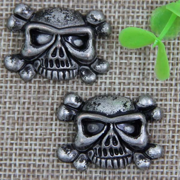 G052 Skull Rivet 29x22mm 100pcs/bag