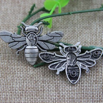 G055 Bee Rivet 50x33mm 100pcs/bag