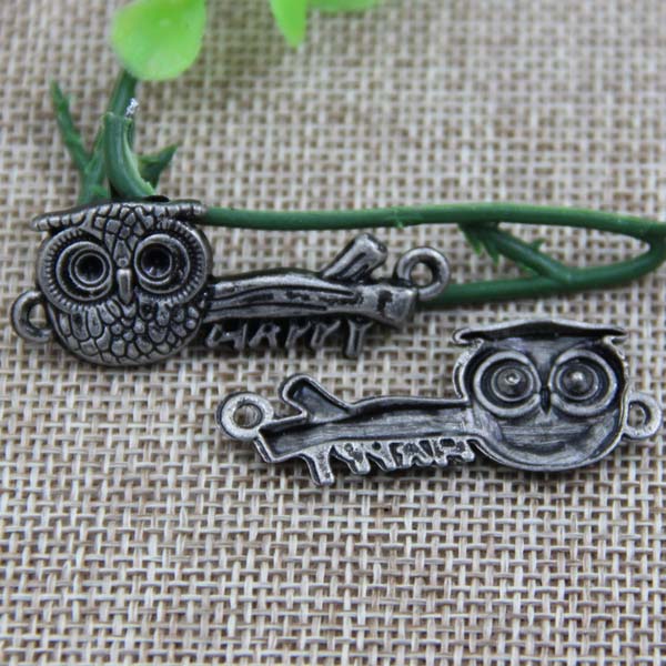G077 Owl Sew Spikes 40x16mm 100pcs/bag