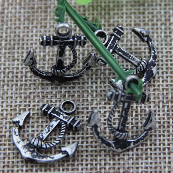 G082 Boat Hook Sew Spikes 21mm 100pcs/bag