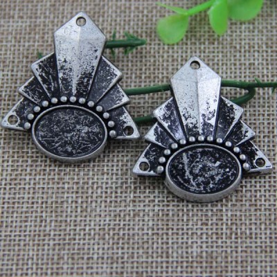 G084 Flower Sew Spikes 42x38mm 100pcs/bag