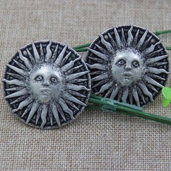 G100 Sunflower Sew Spikes 56mm,31mm 100pcs/bag