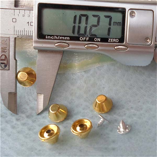 Q025 Bucket Plastic Rivets 10x6mm 1000pcs/bag