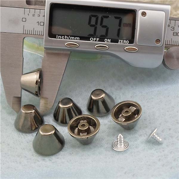 Q167 Bucket Plastic Rivets 15x9.5mm 1000pcs/bag