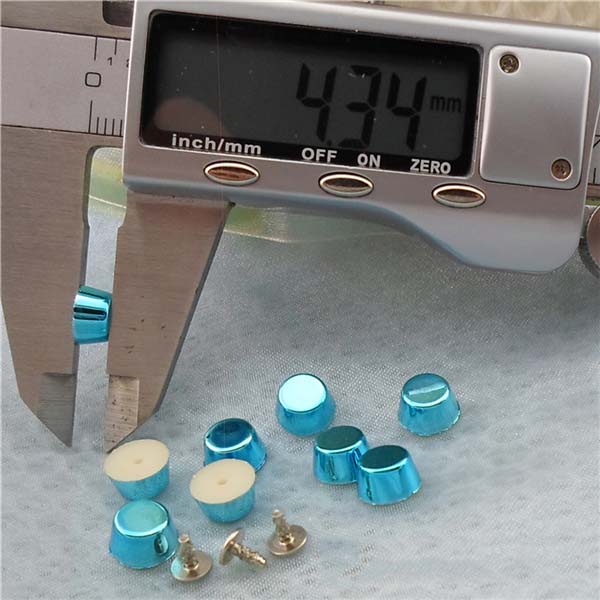 Q191 Bucket Plastic Rivets 8x4mm 1000pcs/bag