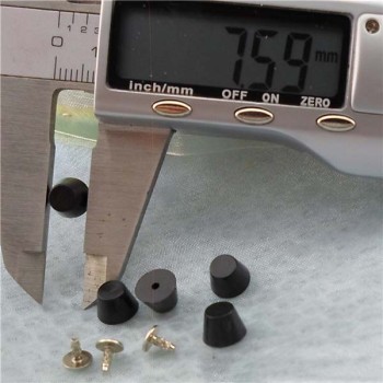 Q202 Bucket Plastic Rivets 8x4mm 1000pcs/bag