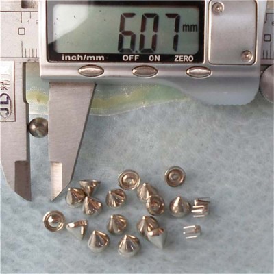 Q033 Cone Rivet  Plastic 5x6mm 1000pcs/bag