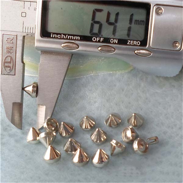 Q034 Cone Plastic Rivets 7x6mm 1000pcs/bag