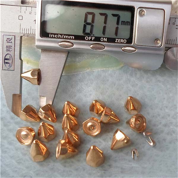 Q038 Cone Plastic Spike Studs 8x9mm 1000pcs/bag