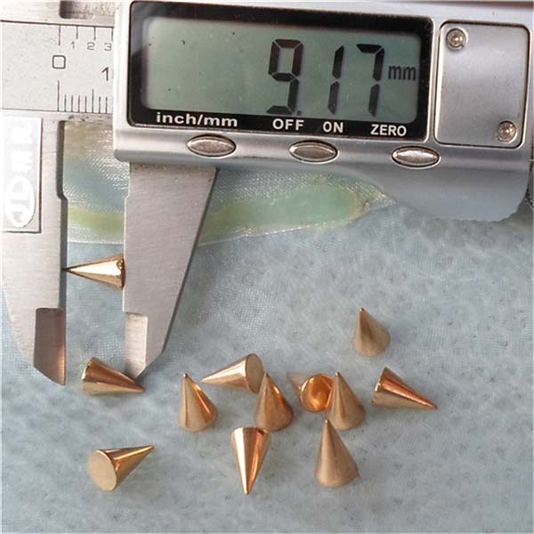 Q040 Cone Plastic Rivet 6x9mm 1000pcs/bag