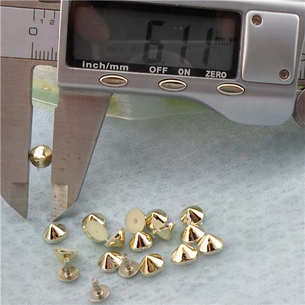 Q201 Cone Plastic Rivets 6x3.5mm 1000pcs/bag