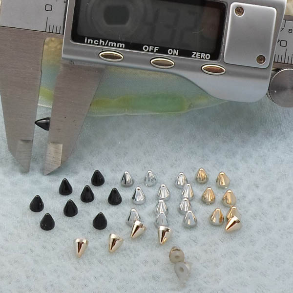 Q275 Cone Plastic Rivets 4x4mm 1000pcs/bag