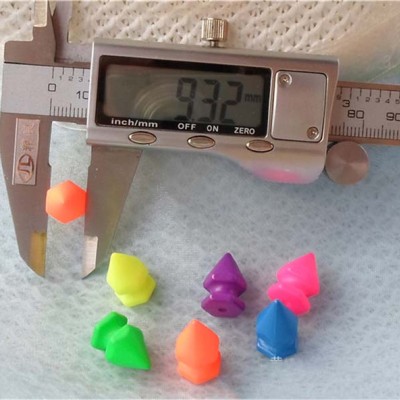 Q082 Hex Plastic Rivets 9x15mm 1000pcs/bag