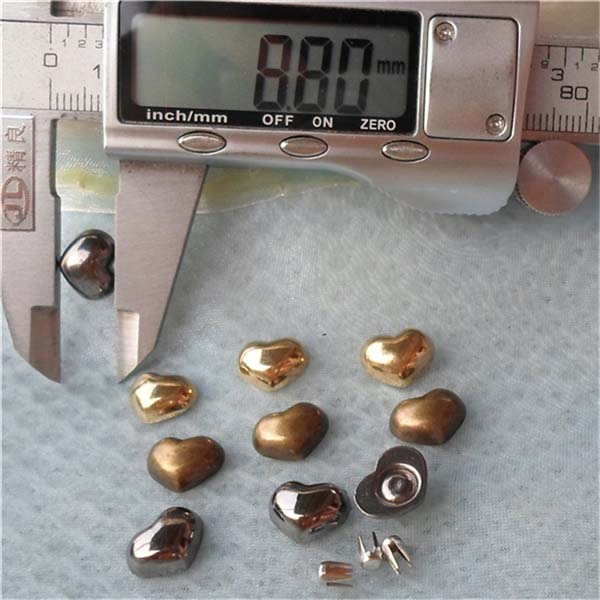 Q073 Heart Plastic Rivets 9x11mm 1000pcs/bag