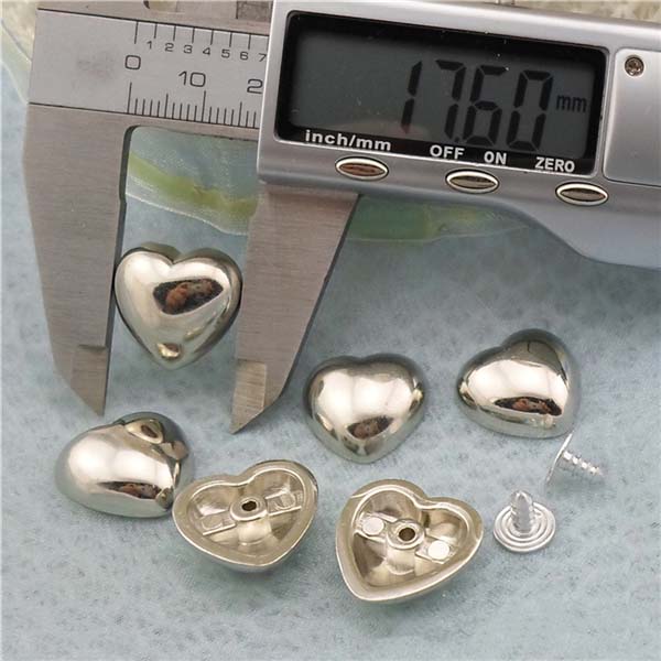 Q168 Heart Plastic Rivets 17.6x17mm 1000pcs/bag