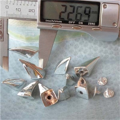 Q030 Ox horn plastic rivets 9x23mm 100pcs/bag