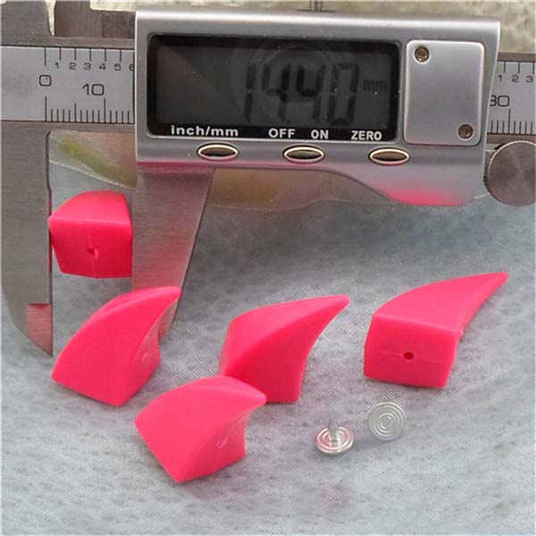 Q03135 Ox horn plastic rivets 14x35mm 100pcs/bag