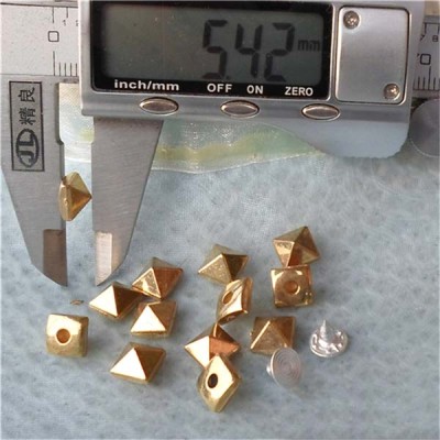 Q018 Colorful ABS pyramid Rivets 7.5mm 1000pcs/bag