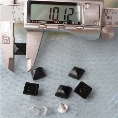 Q019 Yurt Pyramid Plastic Rivets 10mm 1000pcs/bag