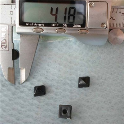 Q129 Yurt Pyramid Plastic Rivets 8mm 1000pcs/bag