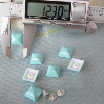 Q135 Yurt Pyramid Plastic Rivets 12mm 1000pcs/bag
