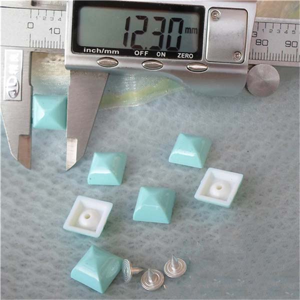 Q135 Yurt Pyramid Plastic Rivets 12mm 1000pcs/bag