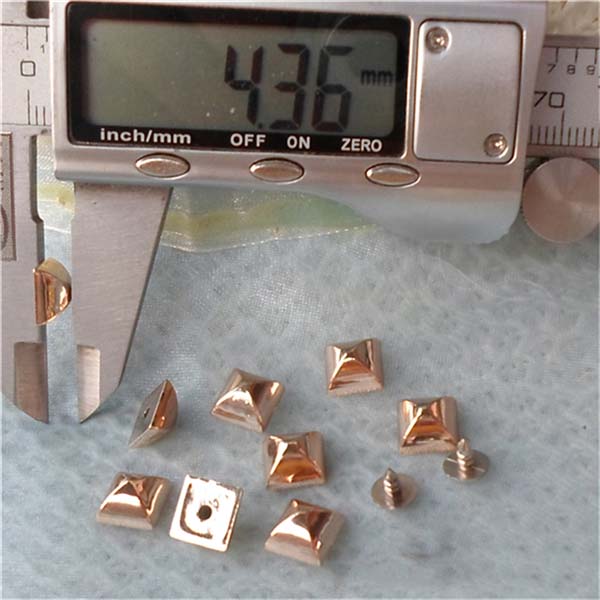 Q149 Yurt Pyramid Plastic Rivets 8mm 1000pcs/bag