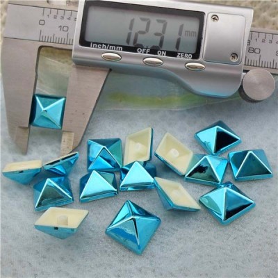 Q192 Pyramid Plastic Rivets 12.5mm 1000pcs/bag