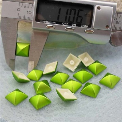 Q193 Yurt Pyramid Plastic Rivets 11mm 1000pcs/bag